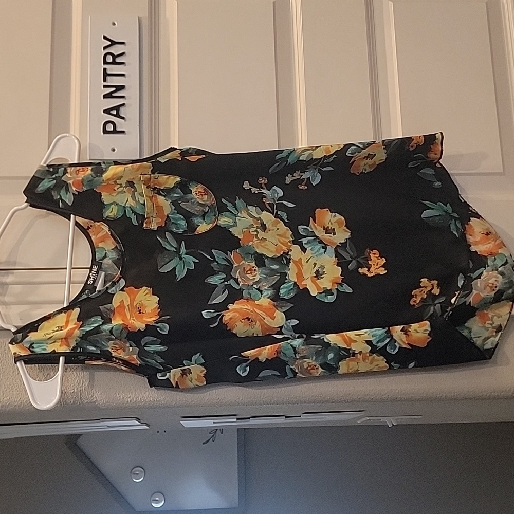 Ladies Med Sheer Tank Top Floral